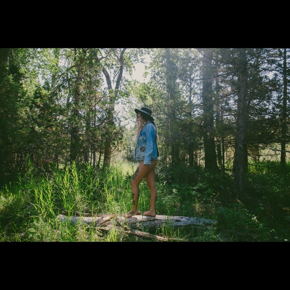 Meet your Posher, Mackenzie - Picture 1 of 1